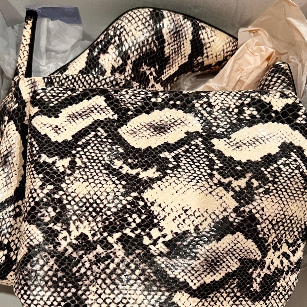 Brand New knee High Boots U.S. Size 7.5